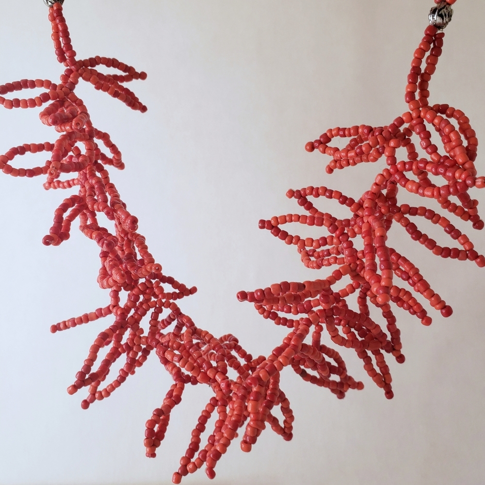 Nemo Coral Seed Beaded Necklace - Picture 9 of 10